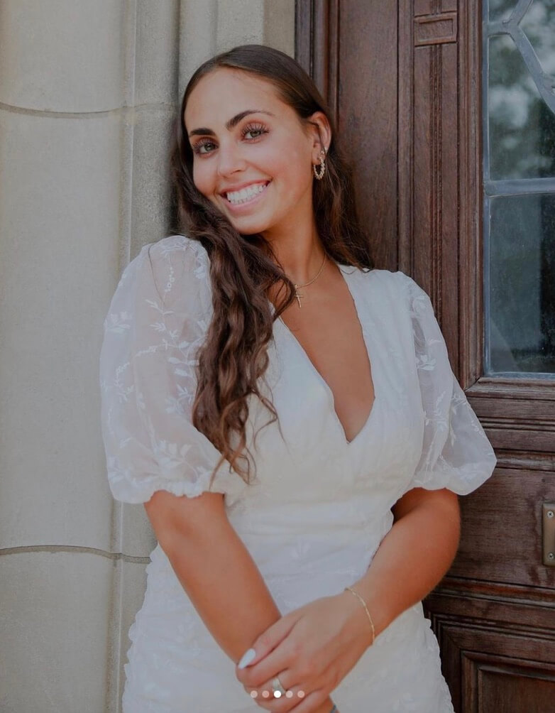 Lucia RG headshot