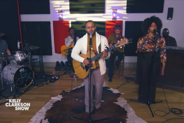 Michaela Brayboy ’22 Performs with Kenny Sharp on ‘The Kelly Clarkson Show’