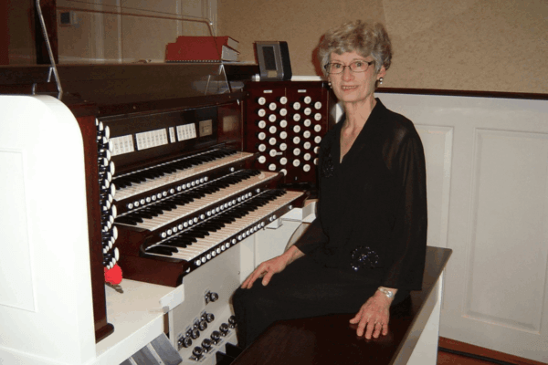 Barbara Cramer Crouse '66