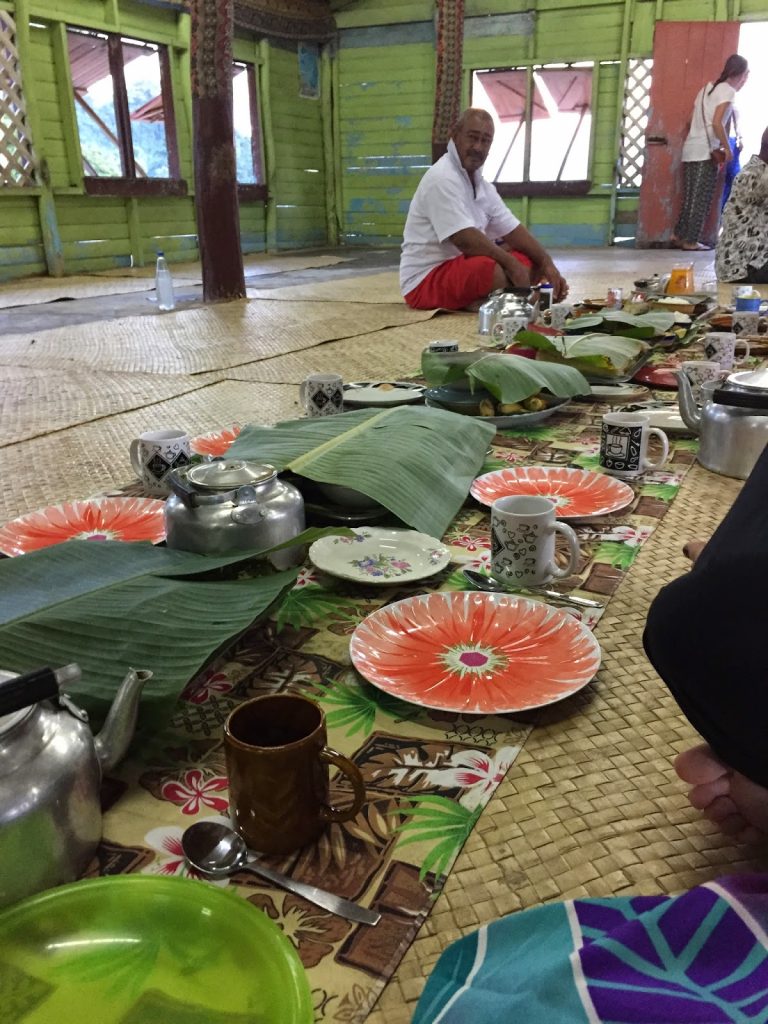Fiji traditional dinner