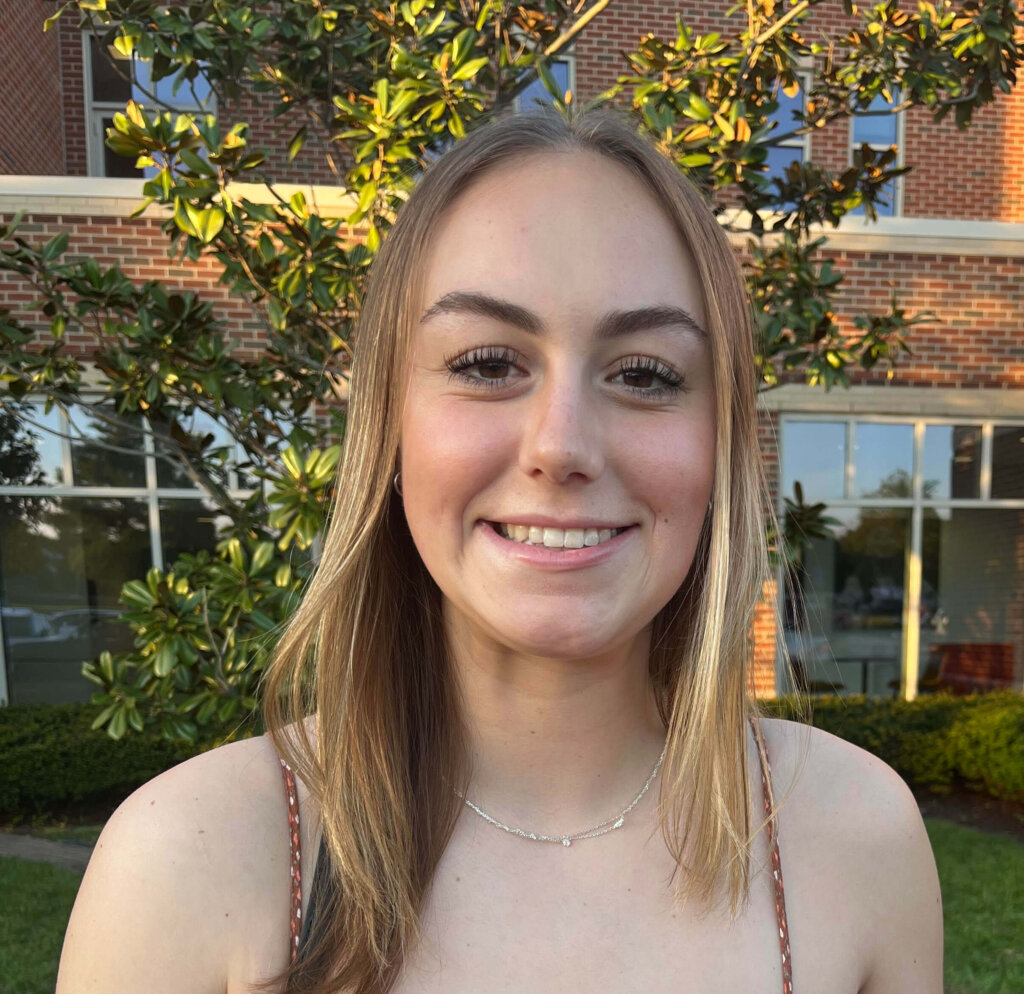 Zoe Smith ’26 BSN student