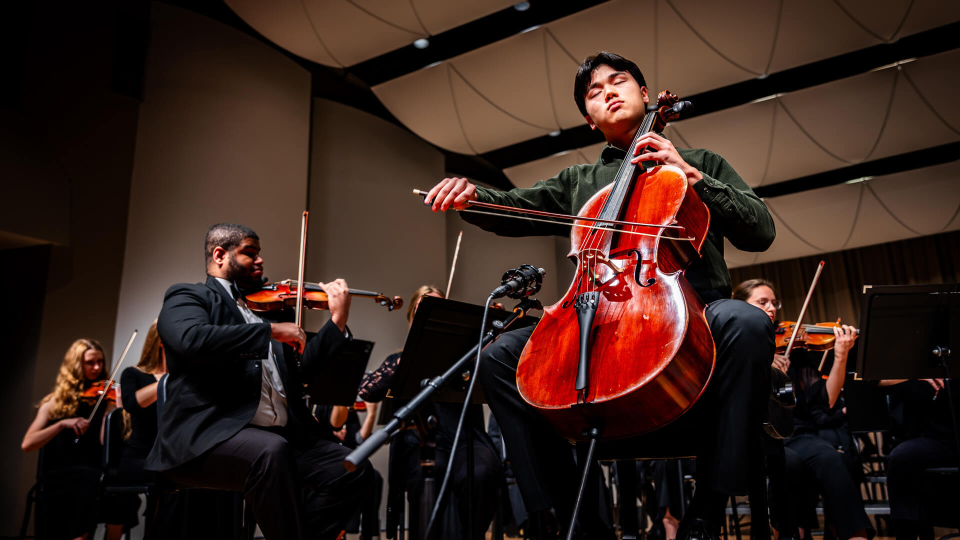 Student Soloists Competition Winners Perform with the Symphony Orchestra