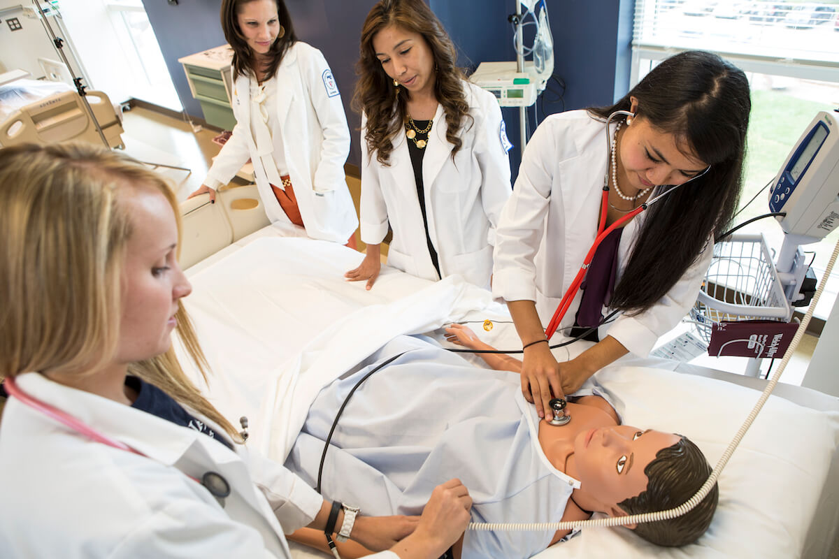 Open House Will Highlight Health Care, Virtual Reality And Theatre University showcases interprofessional learning during Healthcare Simulation Week