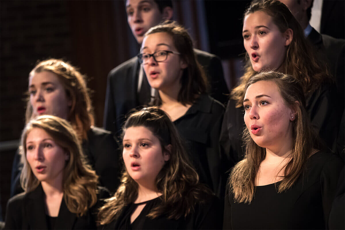 Conservatory Choir Performs in Loudoun County Libraries