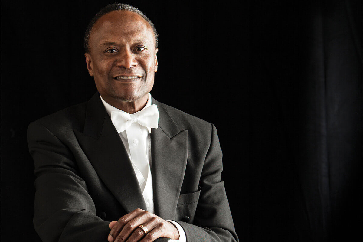 Wilkins ’78 Conducts National Symphony Orchestra with Jennifer Hudson at Wolf Trap