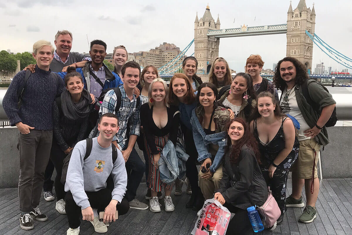 Students Explore London Theatre and History During GEL Trip