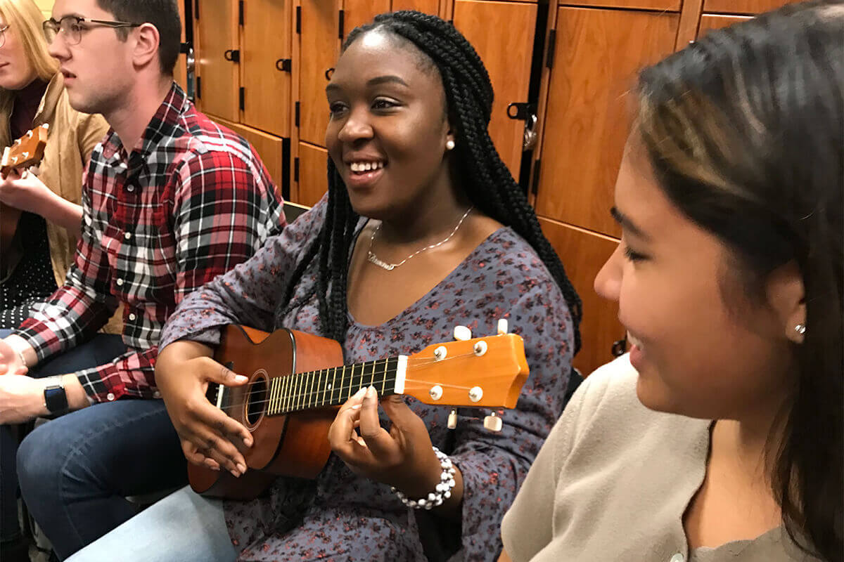 Hyde ’16 and Inabinet ’16 Share Ukulele Teaching Insights with Current Music Education Majors
