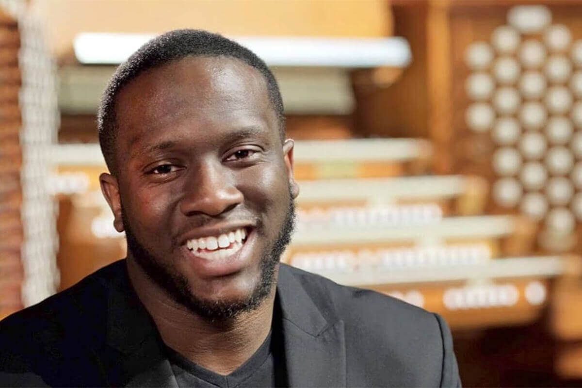 Gumbs ’09 Performs on LA Phil Series in May 2022