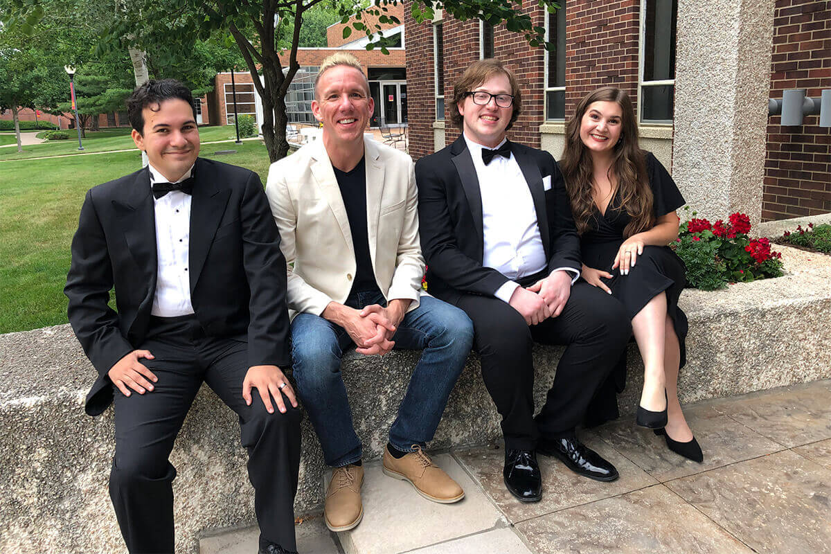 Oltman and Voice Students Participate in Simpson College/CORO Summer Program