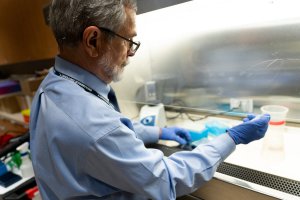 Shenandoah Pharmacy Professor Art Harralson in the lab at the Inova Center for Personalized Health in Fairfax, Virginia.