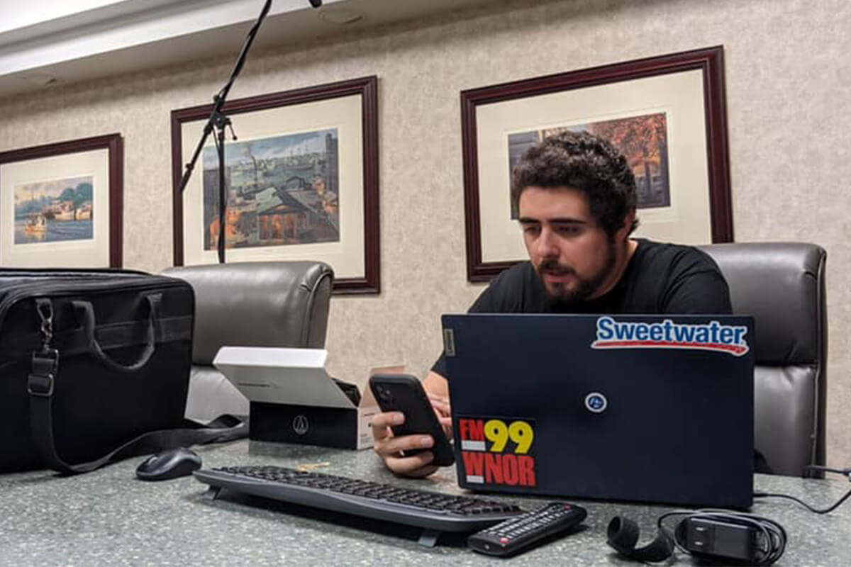 Valentini ’18 of ‘Rumble in the Morning’ on WNOR FM99 Awarded Best Morning Show in Virginia