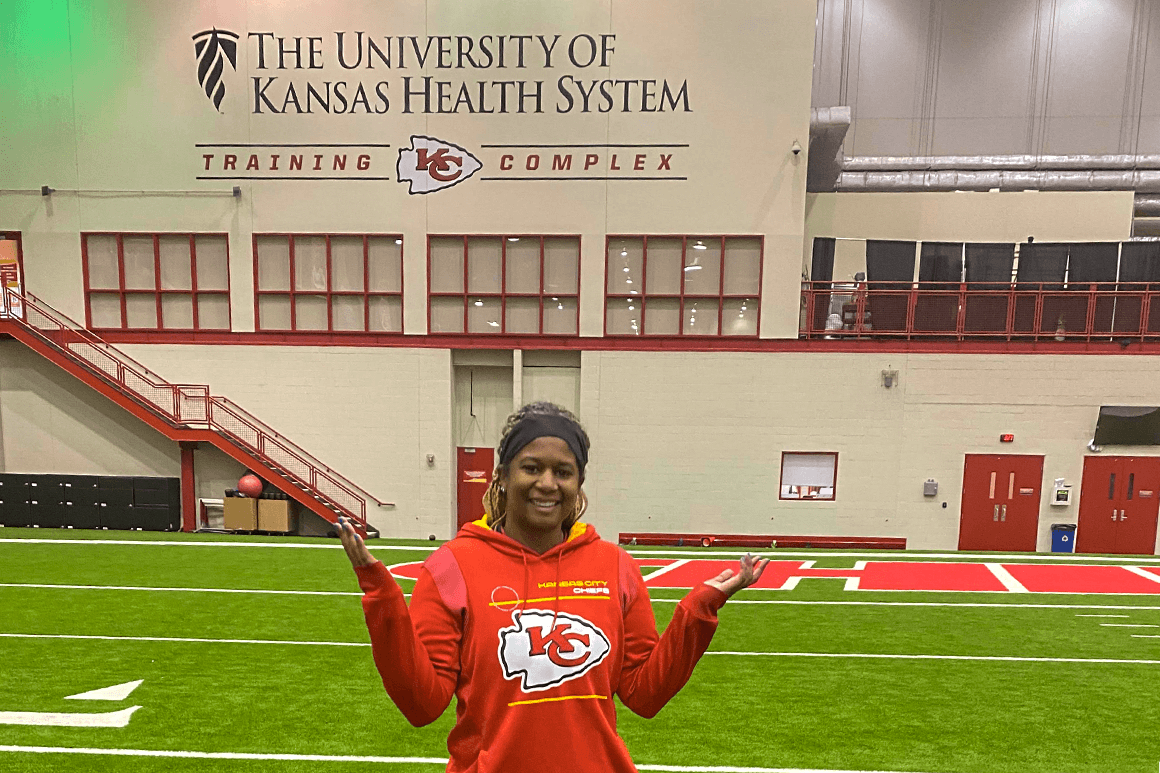 Shenandoah Graduate Student Completes Summer Internship With NFL Team Competitive Summer Internship Brings DPT/MSAT Student Janese Malone ’22 One Step Closer To Her Future Goal