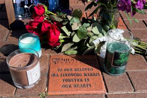 Ira Lindberg Harris Memorial