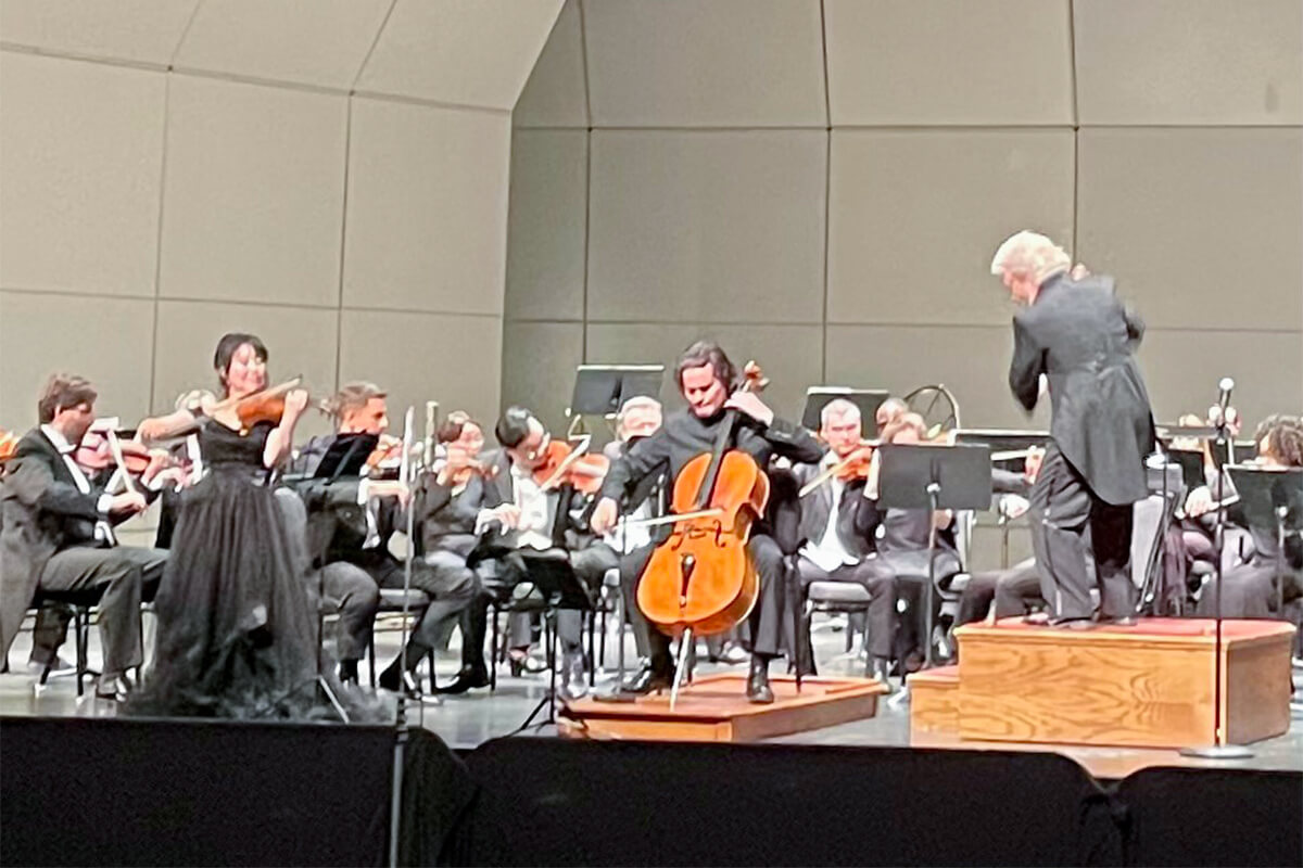 Takayama Performs Brahms Concerto with Bailey and Roanoke Symphony Orchestra