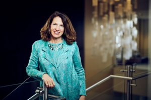 Tracy Fitzsimmons earns 2022 Virginia Business Women in Leadership Award