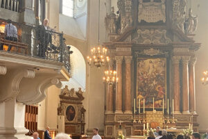 David Meyer sings at Salzburg Cathedral