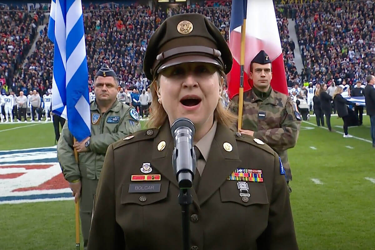 Bolcar ’24 Sings National Anthem at NFL’s 2023 Frankfurt Games