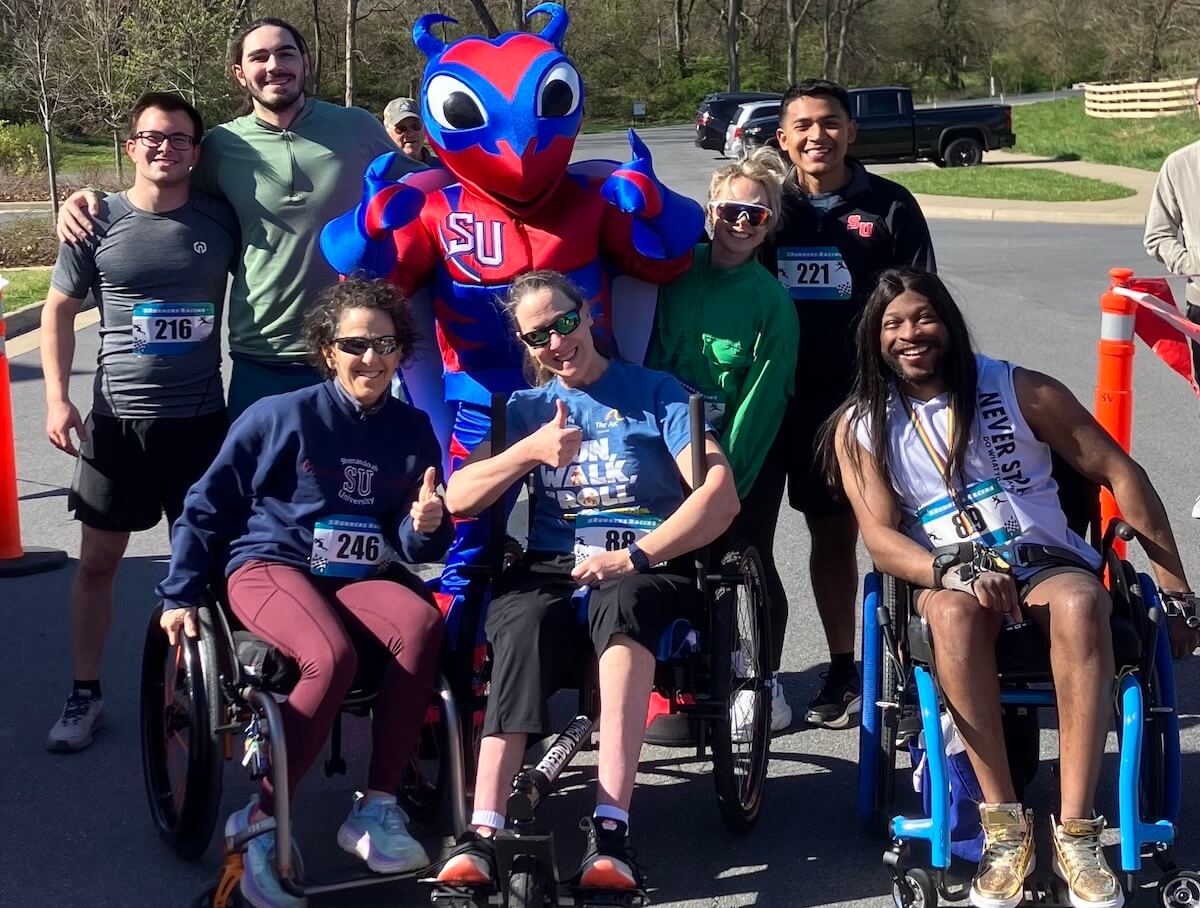 First Buzzy’s Race for Research Held PT Students Help Raise Money for Foundation for Physical Therapy research