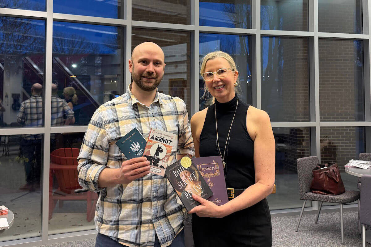 Shenandoah University Hosts an Author Reading Event for Alicia Cahalane Cahalane Visits Shenandoah University's Smith Library for a Semesterly Author Reading Event