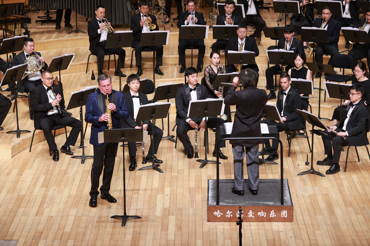 Tim Roberts performs in China with orchestra