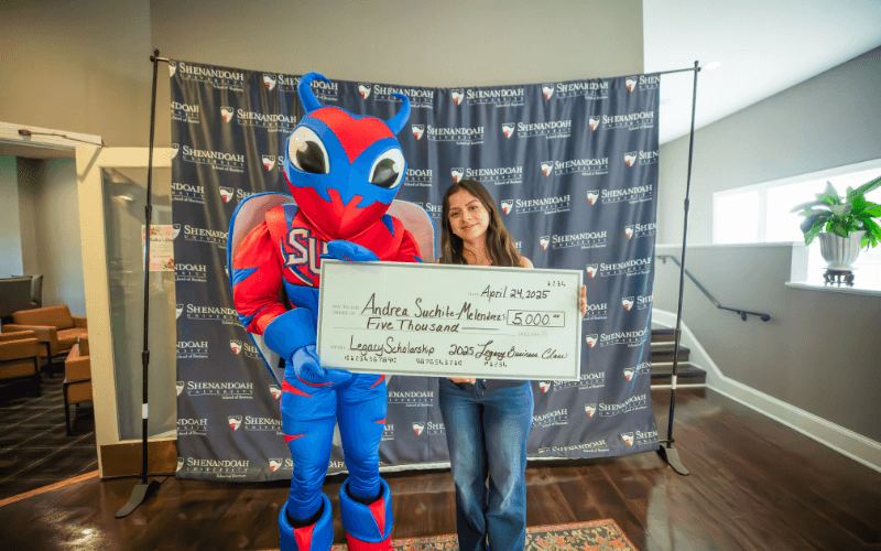 Andrea Suchite-Melendrez '28