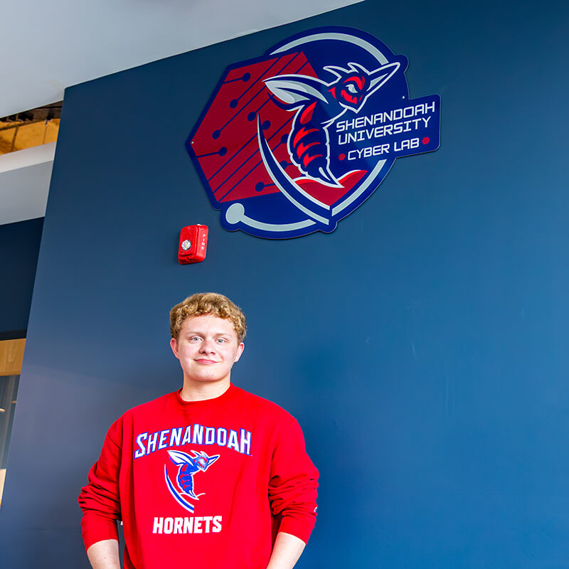 Student in Cybersecurity Lab